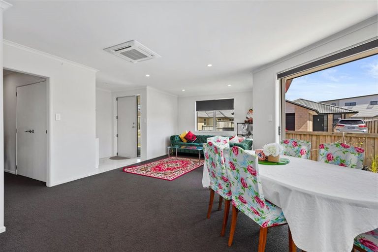 Photo of property in 2 Harakeke Way, Papamoa Beach, Te Puke, 3187