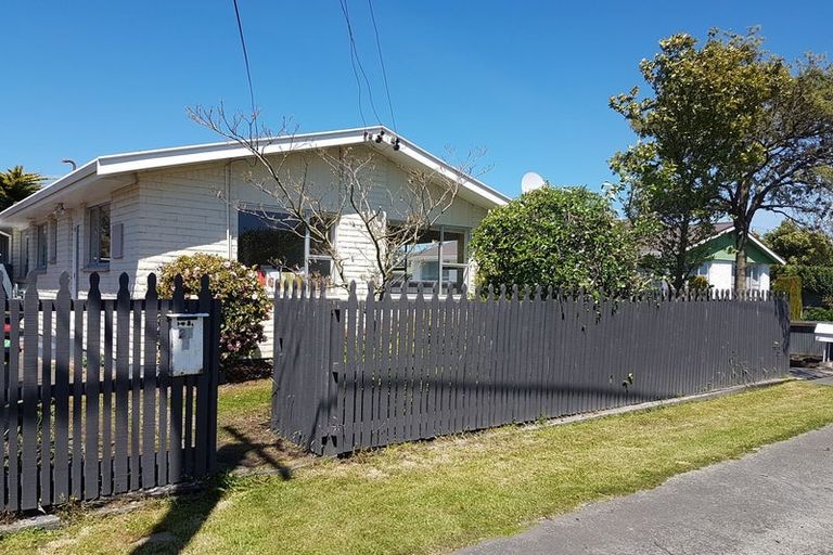 Photo of property in 1/27 Cedars Street, Hoon Hay, Christchurch, 8025