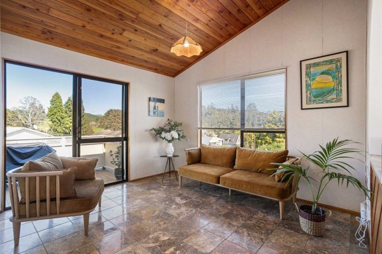 Photo of property in 100 Tobie Place, Whangamata, 3620