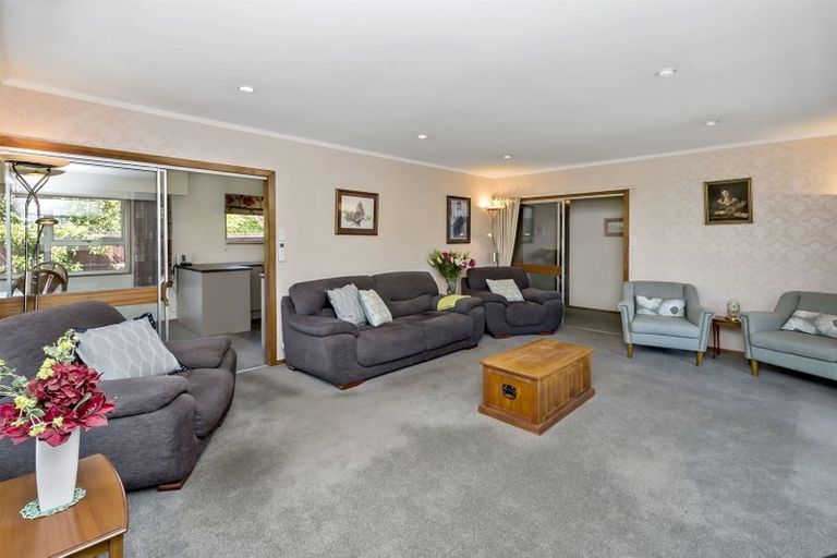 Photo of property in 325 Sawyers Arms Road, Bishopdale, Christchurch, 8053