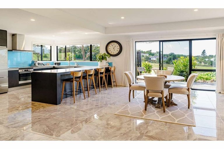 Photo of property in 4 Lensvelt Lane, Kerikeri, 0230