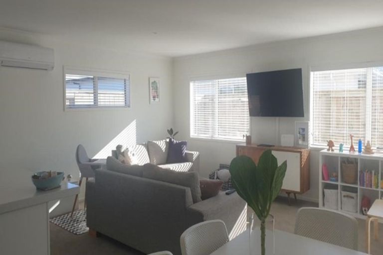 Photo of property in 10 Awatira Drive, Papamoa Beach, Papamoa, 3118