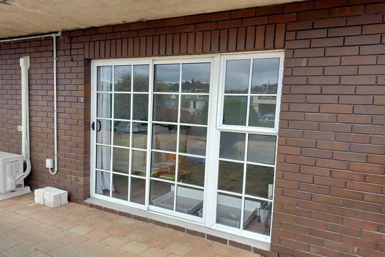 Photo of property in 1/555 Hillside Road, Caversham, Dunedin, 9012