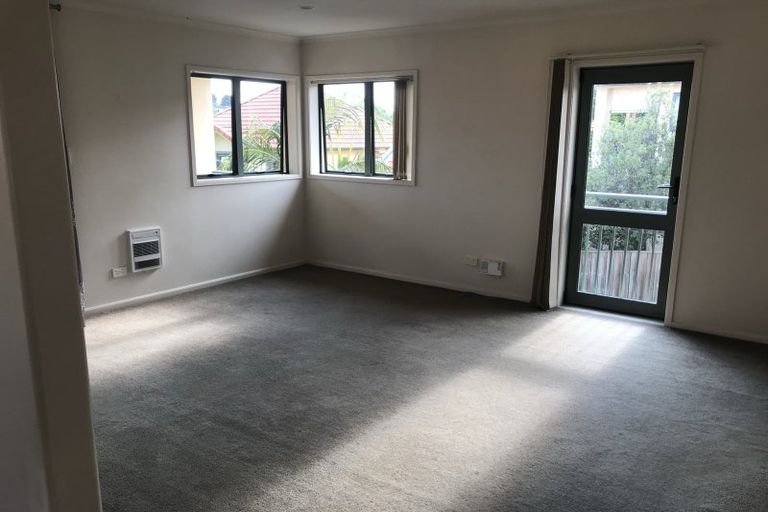 Photo of property in 22 Parkwood Crescent, Gulf Harbour, Whangaparaoa, 0930