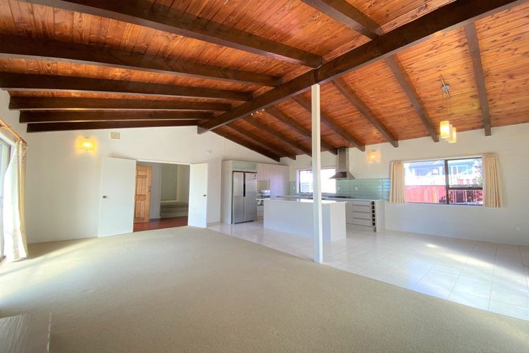 Photo of property in 147 Oaktree Avenue, Browns Bay, Auckland, 0630