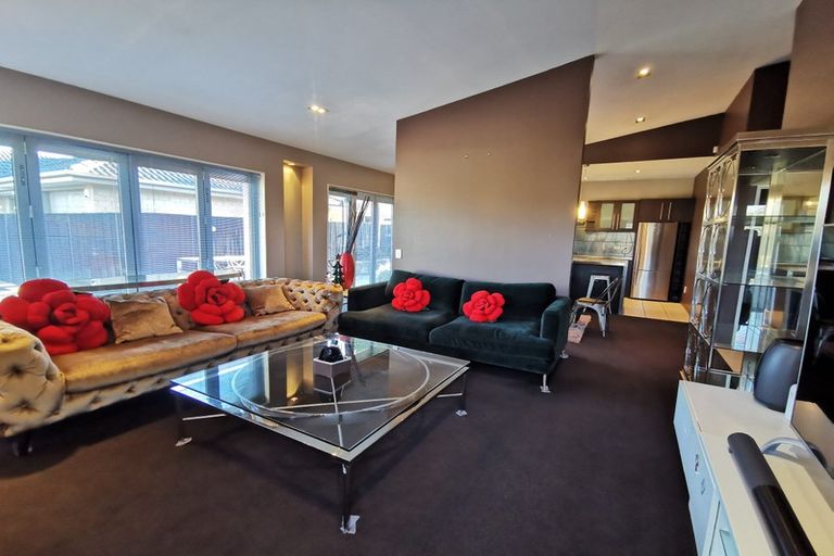 Photo of property in 16 Eaglesome Avenue, Aidanfield, Christchurch, 8025