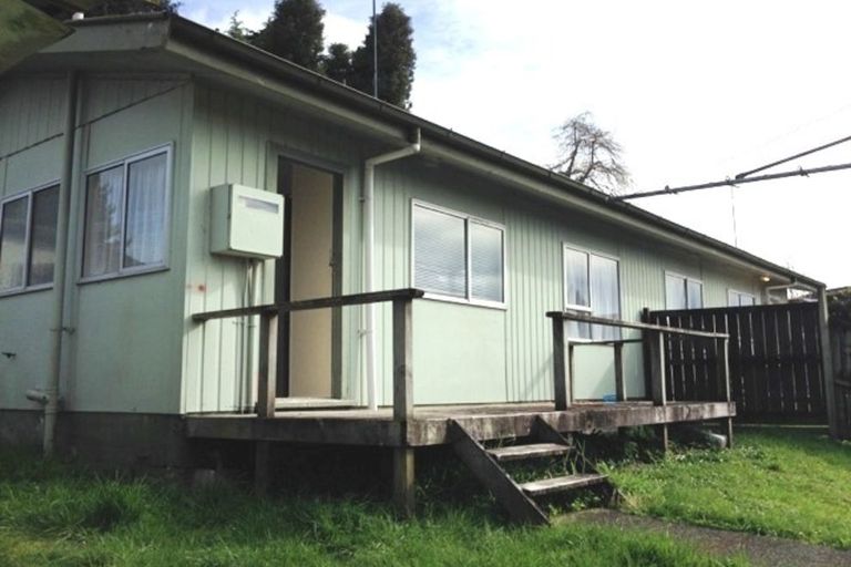 Photo of property in 2/28 Homedale Street, Pukehangi, Rotorua, 3015