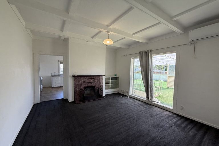 Photo of property in 13 Akarana Avenue, Mount Roskill, Auckland, 1041