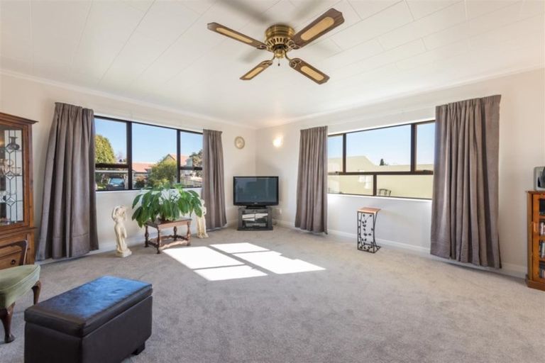 Photo of property in 2 Porritt Place, Stoke, Nelson, 7011