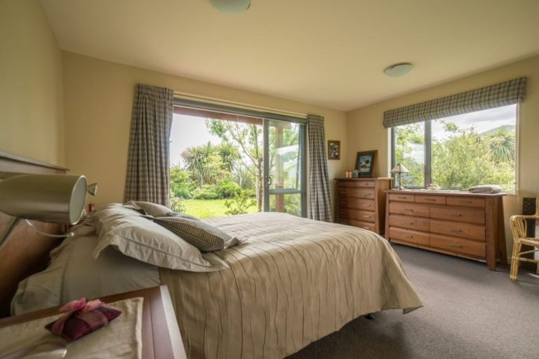 Photo of property in 94 Newcastle Road, Hawea Flat, Wanaka, 9382
