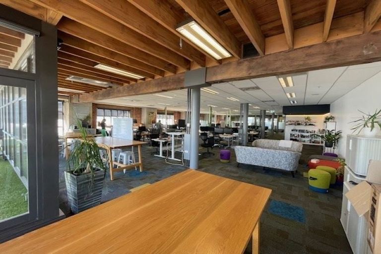 Photo of property in Nzx Centre, 13/11 Cable Street, Wellington Central, Wellington, 6011