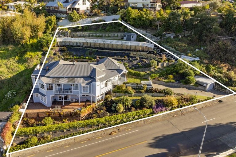 Photo of property in 32 Milton Road, Bluff Hill, Napier, 4110