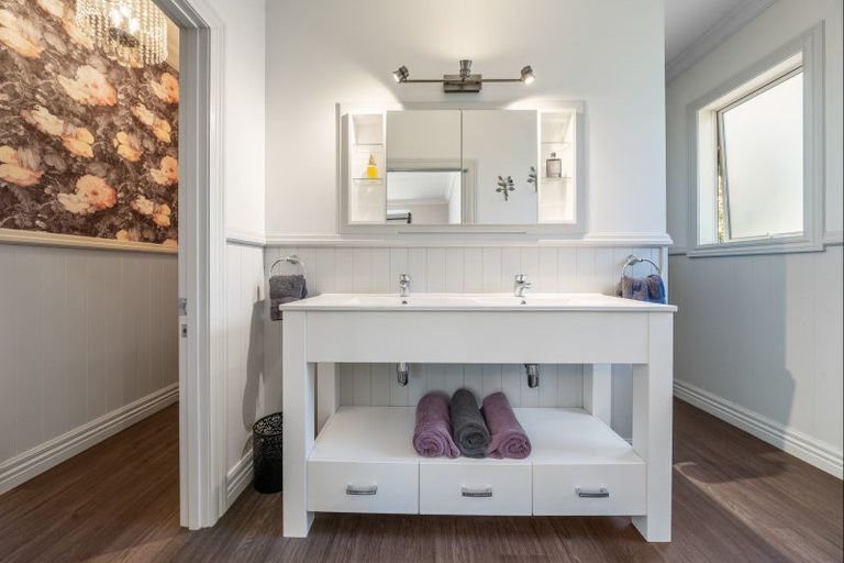 Photo of property in 112 Princess Street, Waitara, 4383