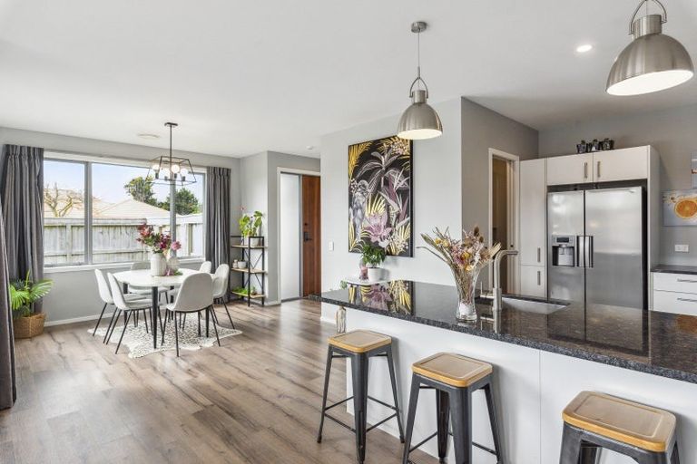 Photo of property in 24 College Drive, Paraparaumu, 5032