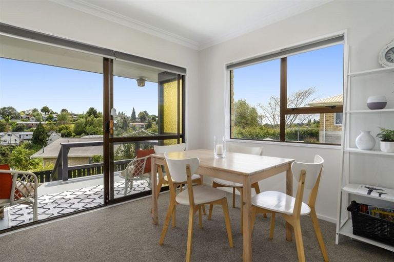 Photo of property in 73 Sutherland Road, Brookfield, Tauranga, 3110