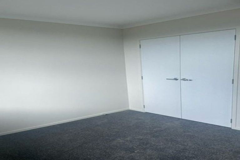 Photo of property in 22 Tabraham Crescent, Pyes Pa, Tauranga, 3112