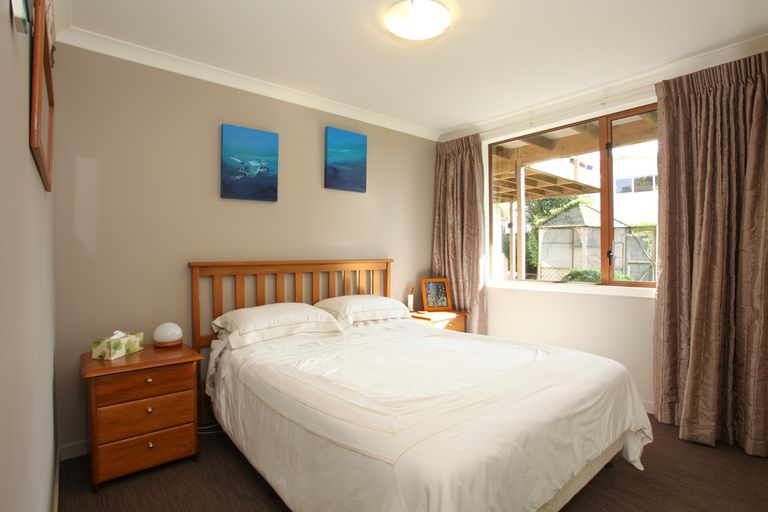 Photo of property in 1 Lorenzen Bay Road, Raglan, 3225