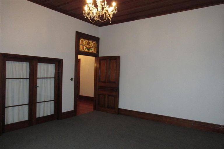 Photo of property in 37 Te Wharepouri Street, Berhampore, Wellington, 6023