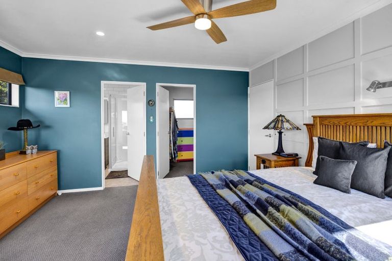 Photo of property in 82 Wallath Road, Westown, New Plymouth, 4310