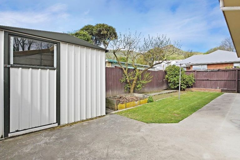 Photo of property in 2/32 Station Road, Heathcote Valley, Christchurch, 8022