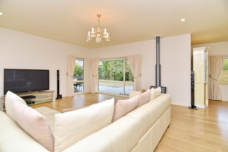Photo of property in 13 Grange View, Woodend, 7610