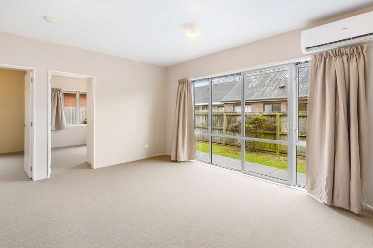 Photo of property in 8/10 Collins Street, Addington, Christchurch, 8024