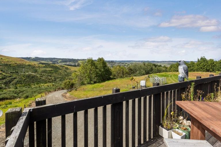 Photo of property in 38b Pipitiwai Drive, Helensville, Kaukapakapa, 0871
