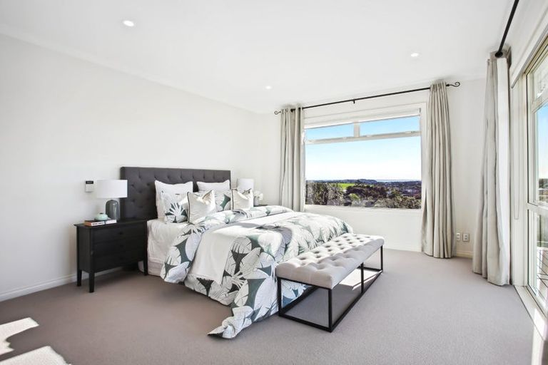 Photo of property in 150 Bleakhouse Road, Mellons Bay, Auckland, 2014