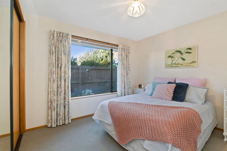 Photo of property in 3b Amdale Avenue, Broomfield, Christchurch, 8042