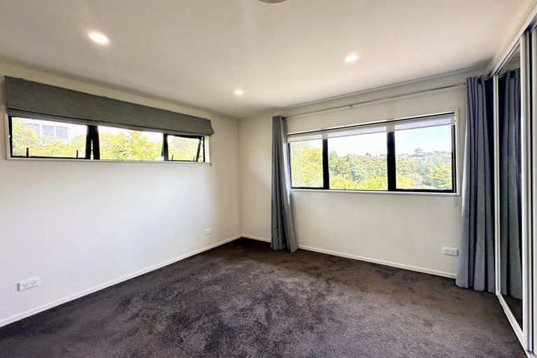Photo of property in 15 Mcdowell Crescent, Hillcrest, Auckland, 0627