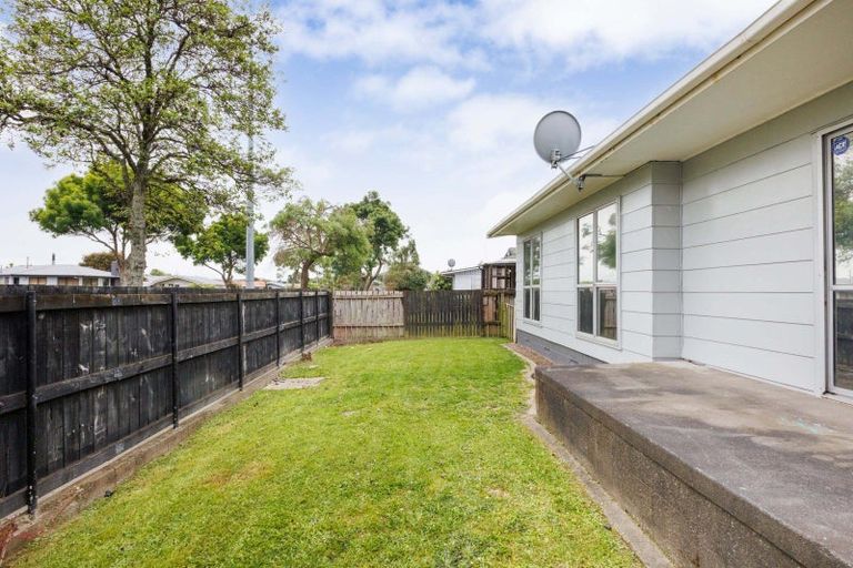 Photo of property in 73a Kaimanawa Street, Kelvin Grove, Palmerston North, 4414