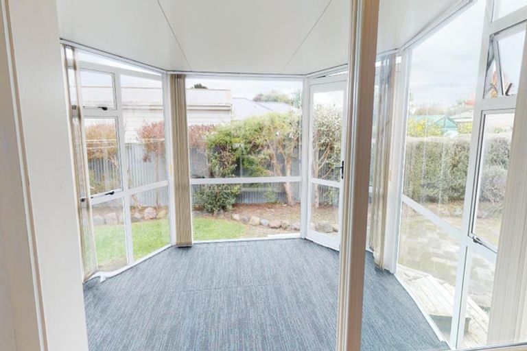 Photo of property in 28d Wood Street, Takaro, Palmerston North, 4410