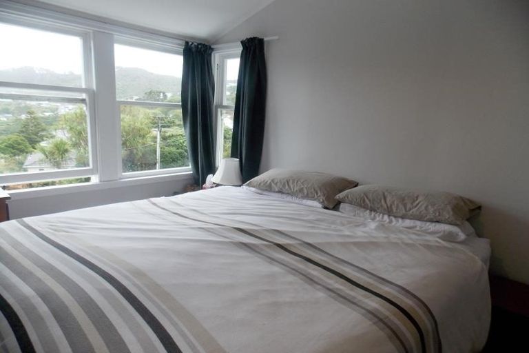 Photo of property in 18a Montgomery Avenue, Karori, Wellington, 6012