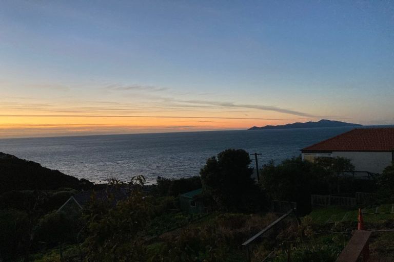 Photo of property in 19 Haunui Road, Pukerua Bay, 5026