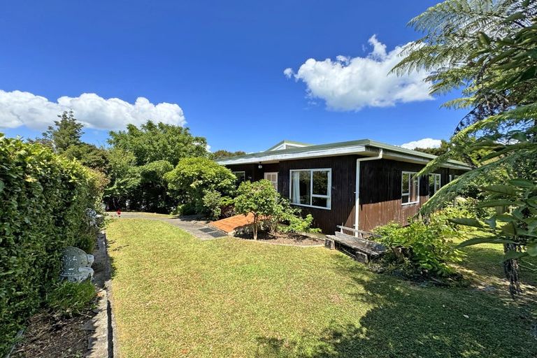 Photo of property in 25 Porritt Avenue, Chatswood, Auckland, 0626