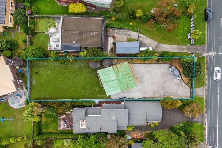 Photo of property in 1400 Whangaparaoa Road, Army Bay, Whangaparaoa, 0930