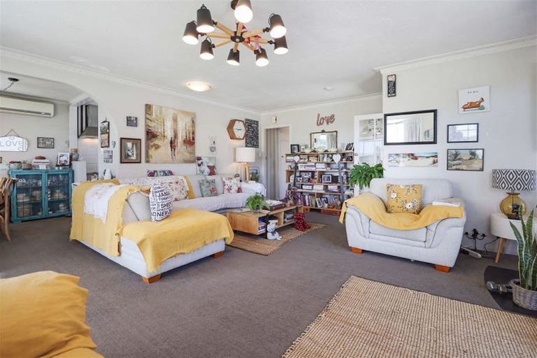 Photo of property in 25 Buckleys Terrace, Tinwald, Ashburton, 7700