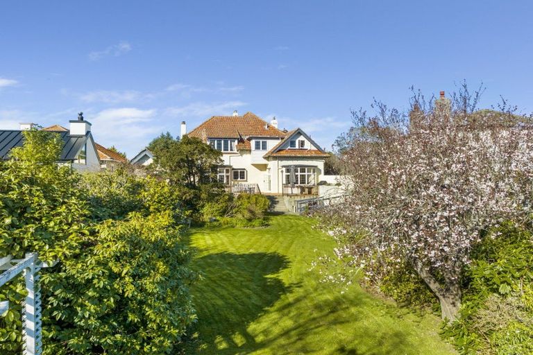 Photo of property in 211 Highgate, Roslyn, Dunedin, 9010