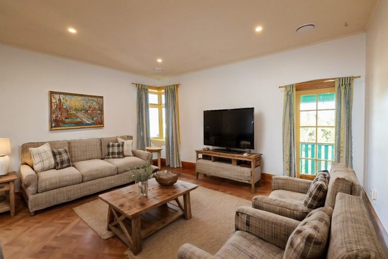 Photo of property in 12 Veronica Street, Brooklyn, Wellington, 6021