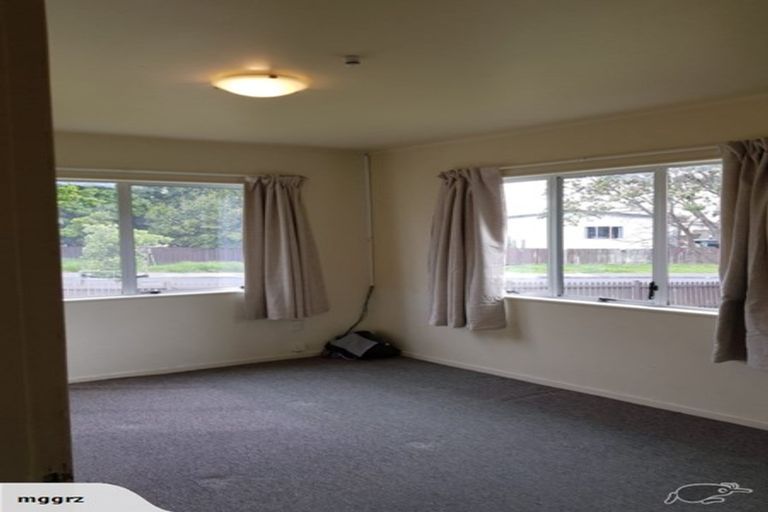 Photo of property in 32 Heathdale Crescent, Papakura, 2110