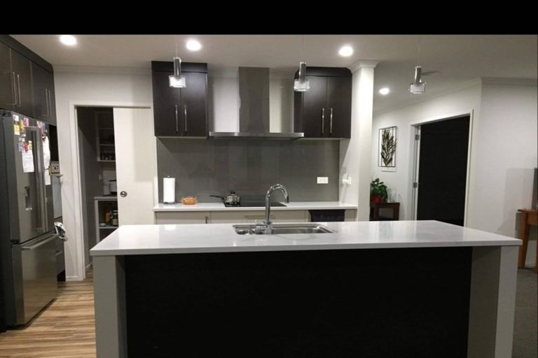 Photo of property in 72 Hillpark Drive, Pokeno, 2402