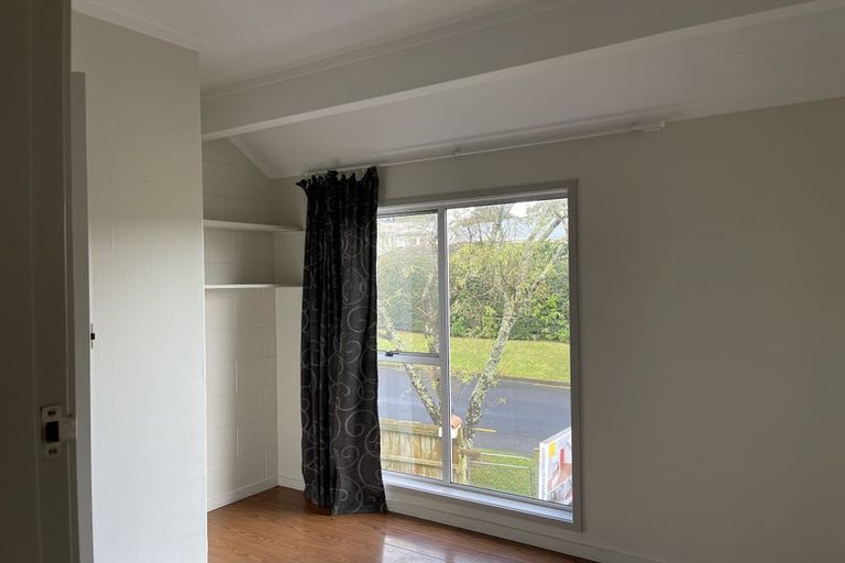 Photo of property in 5/106 West Coast Road, Glen Eden, Auckland, 0602