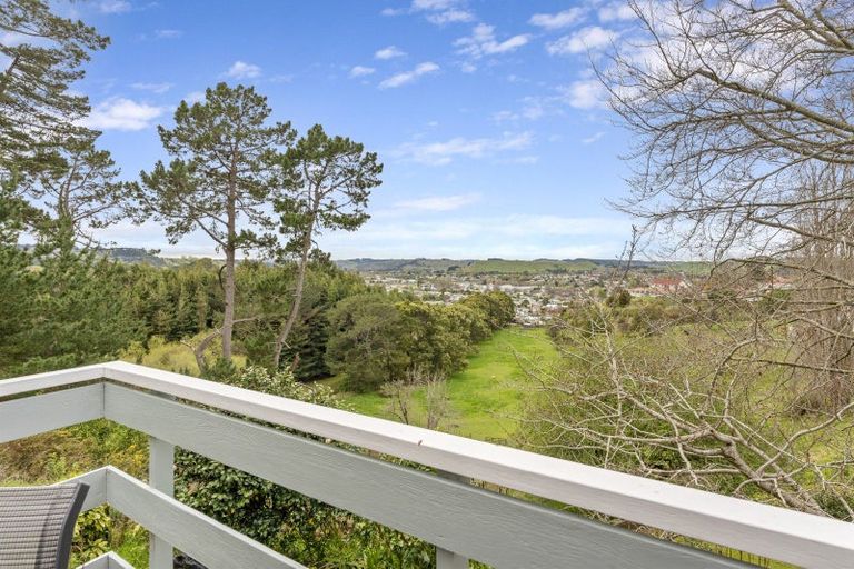 Photo of property in 13 Hillside Terrace, Saint Johns Hill, Whanganui, 4500