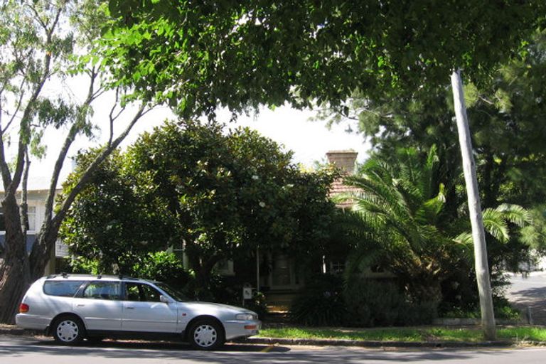Photo of property in 86 Sarsfield Street, Herne Bay, Auckland, 1011