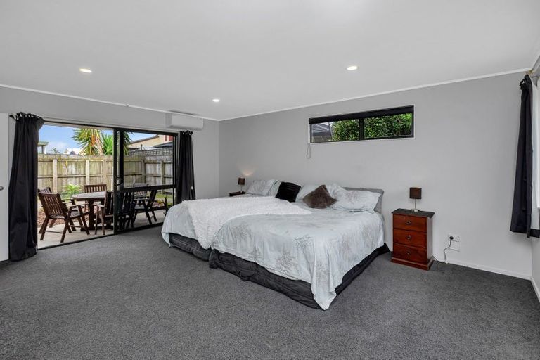 Photo of property in 13 Bermuda Place, One Tree Point, 0118