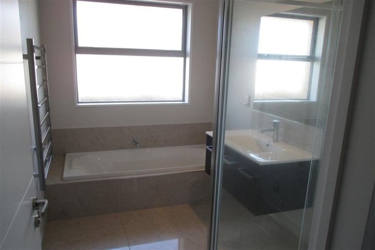 Photo of property in 6 Rosario Place, Aidanfield, Christchurch, 8025