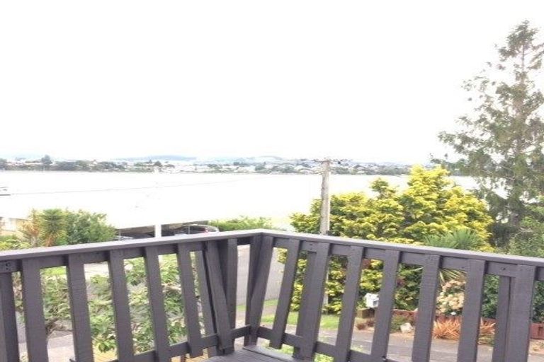 Photo of property in 67 Goods Road, Otumoetai, Tauranga, 3110