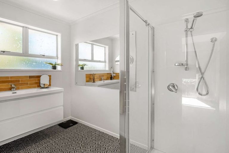 Photo of property in 1 Langley Avenue, Milson, Palmerston North, 4414