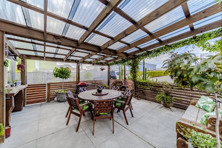 Photo of property in 168a Charles Street, Westshore, Napier, 4110