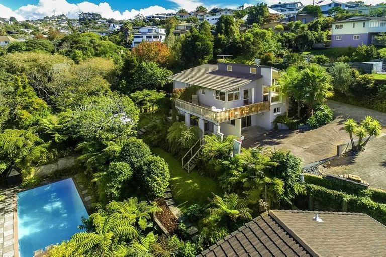 Photo of property in 26 Macnay Way, Murrays Bay, Auckland, 0630